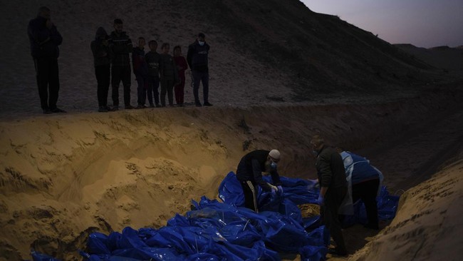 Lebih dari 21 ribu orang tewas di Gaza sejak Israel memulai agresinya di tanah Palestina sejak 7 Oktober lalu.