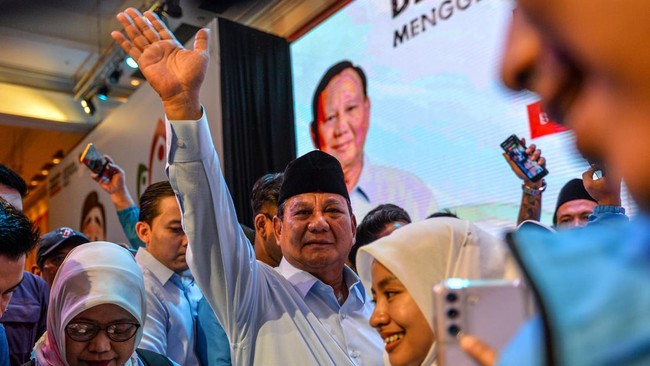 Prabowo menyebut Gibran yang awalnya mendapat hinaan dan ejekan, justru tampil baik saat debat cawapres. Dia memberi nilai 9,9 kepada Gibran.