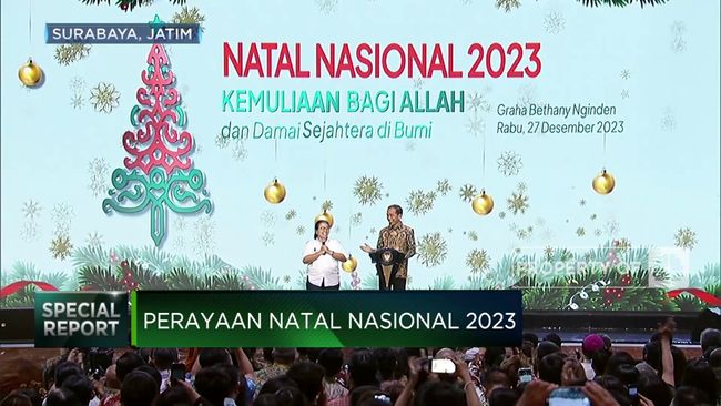 Hadiri Puncak Natal Nasional, Jokowi Bagi-Bagi Sepeda