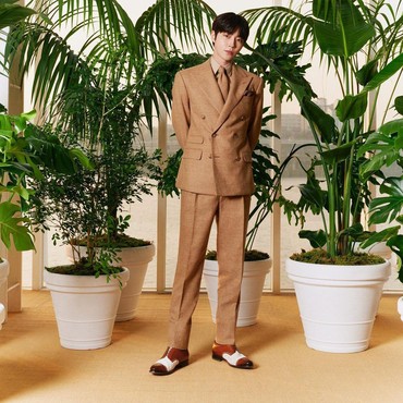 Jadi CEO, Hwang In Yeop Dirikan Agensi Sendiri