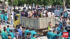 Pecah Tangis Pengungsi Rohingya Diusir Paksa Mahasiswa di Aceh