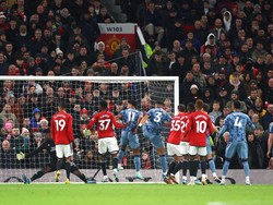 Gol Pertama Aston Villa karena Salah Onana?