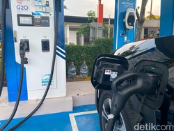 Daftar Merek Mobil yang Belum Jualan Mobil Listrik di Indonesia