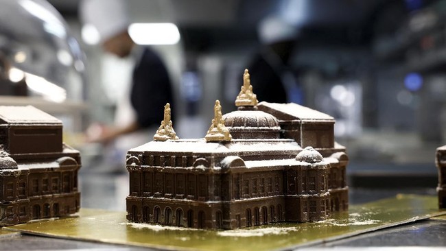 FOTO: Legit 'Opera Garni', Kue Natal Berbentuk Bangunan Ikonik Paris