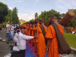 Biksu Thudong Diperkirakan Tiba di Borobudur 20 Mei, Ini Rute-Jadwalnya