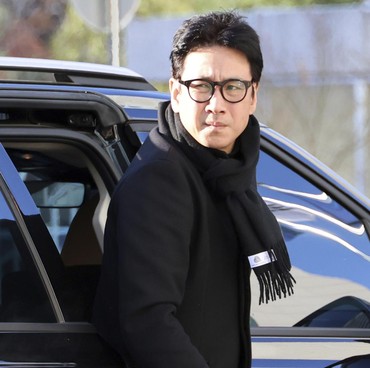 Mendiang Lee Sun Kyun Dianugerahi Penghargaan di Busan, Acara Berlangsung Haru