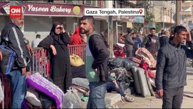 VIDEO: Israel Paksa Warga Palestina di Kamp Bureij Mengungsi