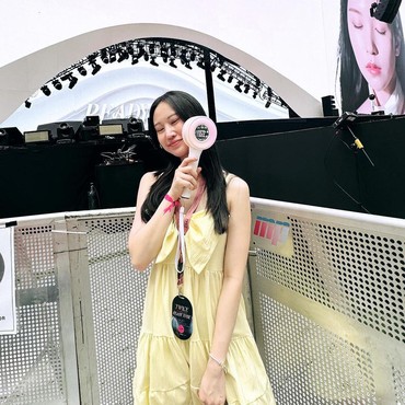 Respons Adeline Margaret Crazy Rich Surabaya Dikasih Uang Sekoper oleh Ayah