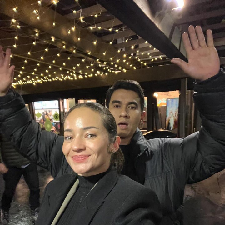 <p>Dalam unggahan tersebut, Enzy dan suami diplomatnya melancong ke kota New York. Di sana, keduanya menikmati keramaian kota dalam momen menyambut tahun baru 2024. (Foto: Instagram @enzystoria)</p><p></p>