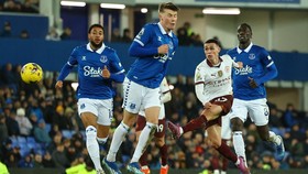 FOTO: Comeback Mengerikan Man City di Markas Everton