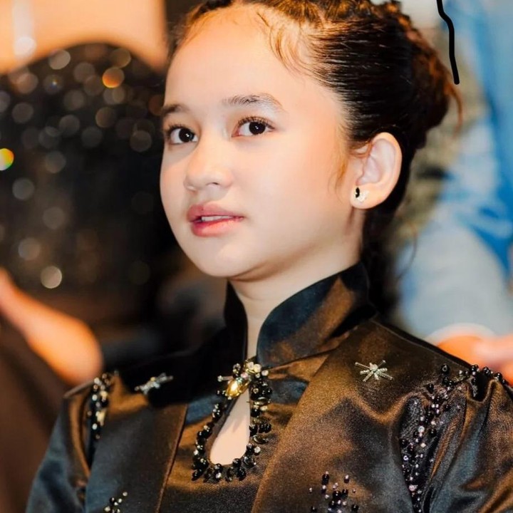 <p>"Pendalaman akting Raya dapet banget, sukses terus buat<em> @graciellaabigail</em>," kata seorang netizen dengan emotikon hati. "Amazing Gracella Abigail," kata netizen lainnya. (Foto: Instagram: @graciellaabigail & @ka_kycky_nonna)</p>