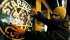 Starbucks Timur Tengah PHK 2.000 Lebih Karyawan Imbas Boikot Israel