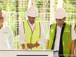 Momen Jokowi Resmikan BTS 4G BAKTI Kominfo-Satelit SATRIA-1