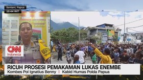 VIDEO: Ricuh Prosesi Pemakaman Lukas Enembe