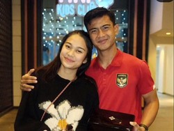 Kini Proses Cerai, Lihat Lagi Perjalanan Cinta Azizah Salsha dan Pratama Arhan