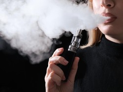 Apa Itu Vaping Liquid Ganja yang Dikonsumsi Seleb TikTok Chandrika Chika