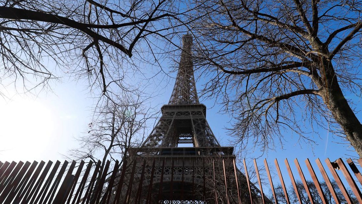 FOTO: Menara Eiffel Paris Tutup Gara-gara Aksi Mogok Pekerja