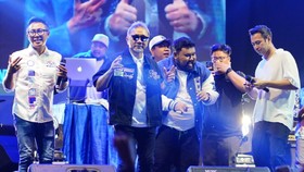 Kehadiran Raffi Ahmad Meriahkan Pesta Anak Nongkrong Surabaya