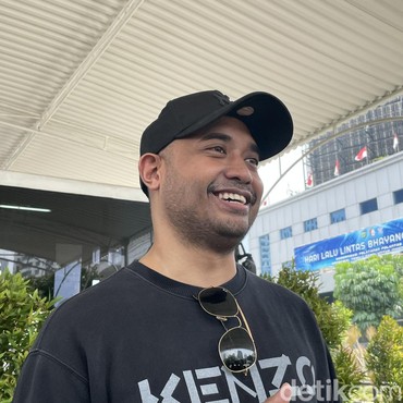 Rayen Pono Bakal Ambil Langkah Hukum Usai Ahmad Dhani Plesetkan Namanya 'Porno'