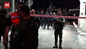 VIDEO: Seorang Warga Palestina Ditembak Mati Usai Tikam Petugas Israel