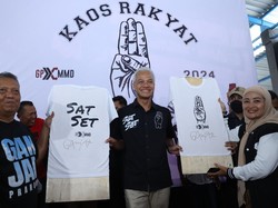 Ganjar Sablon Kaus Tulisan SAT SET dan GP MMD