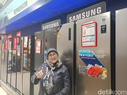 Kulkas di Rumah Ngambek, Ibu Ini Langsung Tancap Gas ke Transmart Full Day Sale
