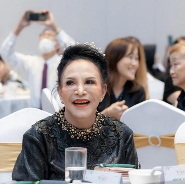 Nangis Lihat Ramalan Roy Kiyoshi & Mimpi Kiai, Mpok Atiek: Tanggalnya...