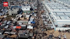 VIDEO: Ratusan Ribu Warga Palestina Berlindung di Tenda-tenda Rafah