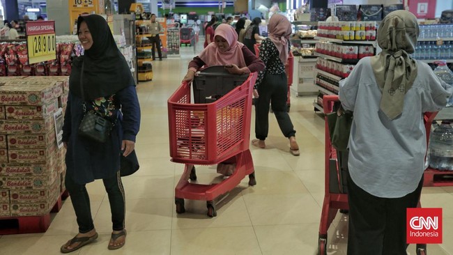 Jangan Lupa Transmart Full Day Sale Besok, Ada Diskon 50% + 20% Jangan lupa ke Transmart Full Day Sale esok hari, Minggu (18/5). Soalnya, Transmart kasih diskon 50 persen dan ekstra diskon 20 persen.