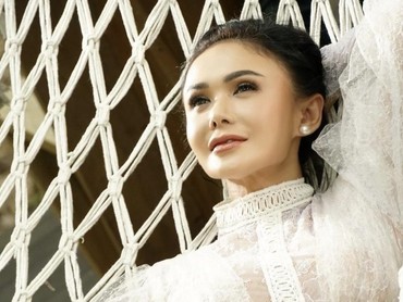 img-title Yuni Shara Bongkar Sejumlah Perawatan yang Dilakukan Agar Tetap Cantik & Awet Muda