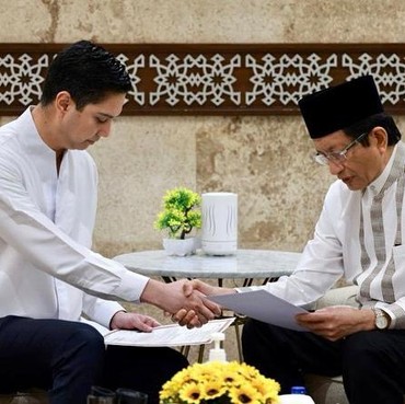 6 Potret Budisatrio Djiwandono Mualaf Sebelum Nikahi Sahabat