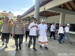 Tiba di Bali, Menhub Akan Cek Lokasi Macet Horor yang Bikin Turis Jalan Kaki