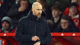 Ferdinand: MU Bakal Pecat Ten Hag Usai Final Piala FA
