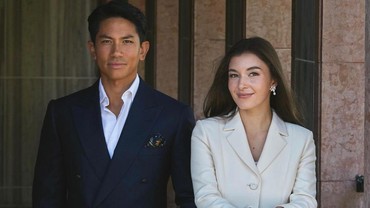 Pangeran Mateen Unggah Foto Bareng Calon Istri Jelang Menikah