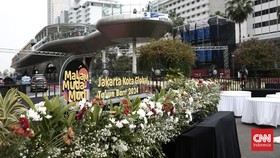 FOTO: Bundaran HI Jakarta Bersiap Sambut Malam Tahun Baru 2024