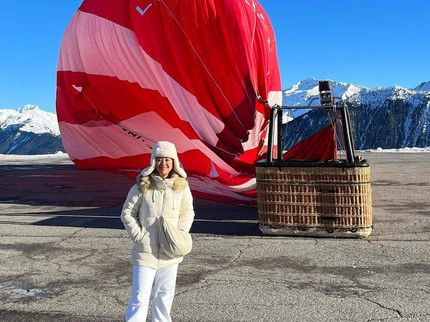 Terpopuler: Potret Sherina Naik Balon Udara dengan Pemandangan Indah
