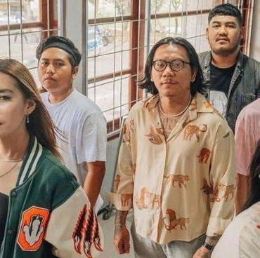 Lirik Lagu Kita Usahakan Lagi - Batas Senja