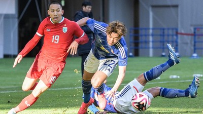 Jepang Hancurkan Thailand 5-0, Peringatan Keras untuk Indonesia