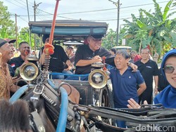 Menteri PUPR Basuki Naik Dokar Tinjau Revitalisasi Kota Lama Banyumas