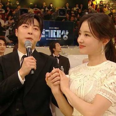 Lee Se Young dan Bae In Hyuk Gandengan Mesra, Ini Kata Agensi soal Rumor Kencan