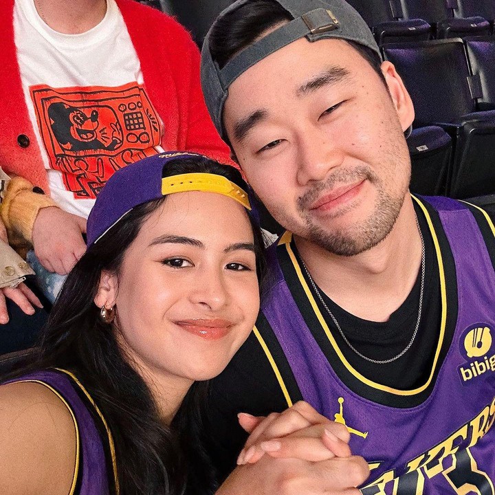 <p>"<em>While</em> Maudy<em> filming the tournament</em>, Jesse <em>filming</em> Maudy," kata seroang netizen. "<em>So sweet</em> sekali pasangan ini," ungkap netizen lainnya dengan emotikon hati. (Foto: Instagram: @maudyayunda)</p>