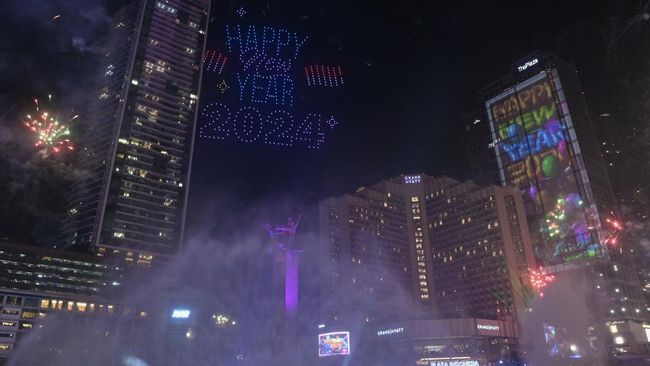 Jangan hanya rebahan di tempat tidur, memilih menjelajahi Jakarta dengan sederet event meriah malam Tahun Baru bisa kamu lakukan.