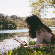 4 Zodiak yang Sangat Menyukai Genre Novel Misteri