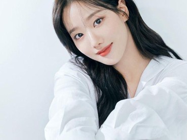 img-title Lee Naeun Diduga Kencan dengan Pemain PSG Lee Kang In, Ini Kata Agensi