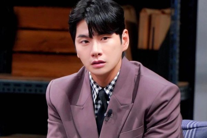 Lee Yi Kyung merupakan salah satu aktor Korea yang terkenal sering memerankan drama komedi./ foto: instagram.com/luvlk89