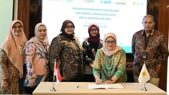 PLN mendapatkan dukungan pendanaan hijau sebesar Rp12 triliun dari beberapa lembaga keuangan nasional untuk mendukung program transisi energi di Indonesia.