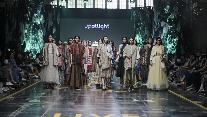 Greenwashing Wastra dan Industri Fashion Indonesia 2024