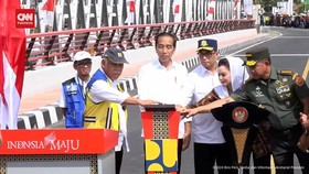 VIDEO: Jokowi Resmikan 3 Jembatan yang Telan Biaya Ratusan Miliar