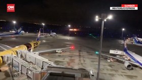 VIDEO: Detik-detik Pesawat Jepang Terbakar di Landasan Pacu Haneda