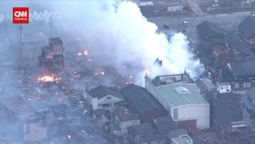 VIDEO: Ratusan Bangunan Terbakar Imbas Gempa di Jepang